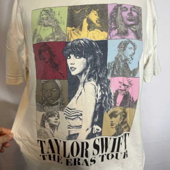 Taylor Swift The Eras Tour 2023 Concert T-Shirt Medium Graphic Band Tee - Picture 3 of 6